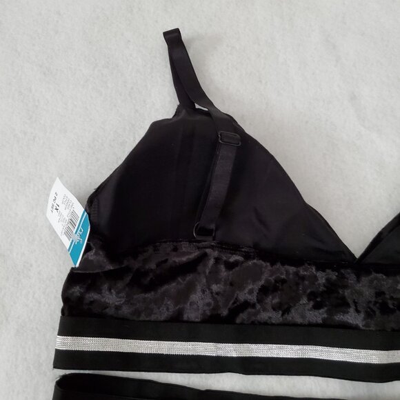 Panty & Bra Set 1X Black Velour Silver Trim Sexy rue21 - Picture 12 of 13
